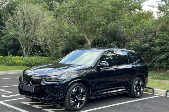 Used BMW iX3 2023 Leading Type