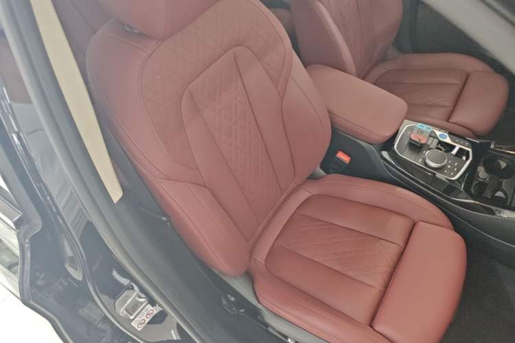 Used BMW iX3 2023 Leading Type Right Front Seat