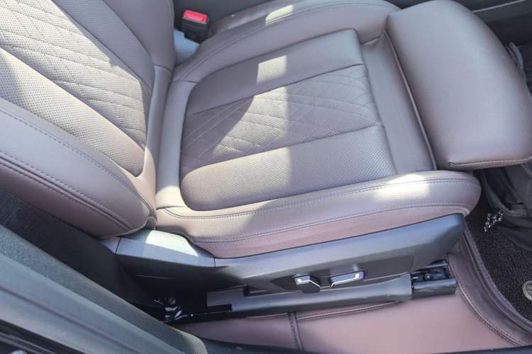 Used BMW iX3 2023 Leading Type Right Front Seat