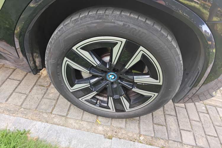 Used BMW iX3 2023 Leading Model Right Front Wheel Hub