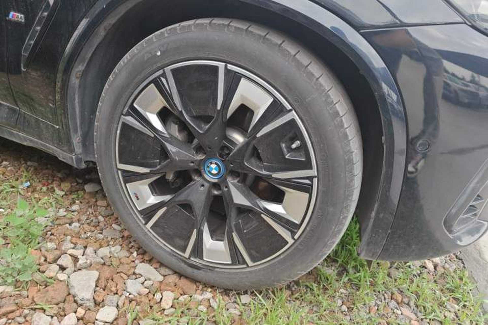 Used BMW iX3 2023 Leading Type Right Front Wheel Hub