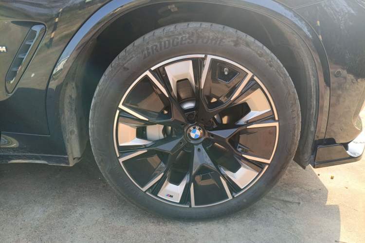 Used BMW iX3 2023 Leading Type Right Front Wheel Hub