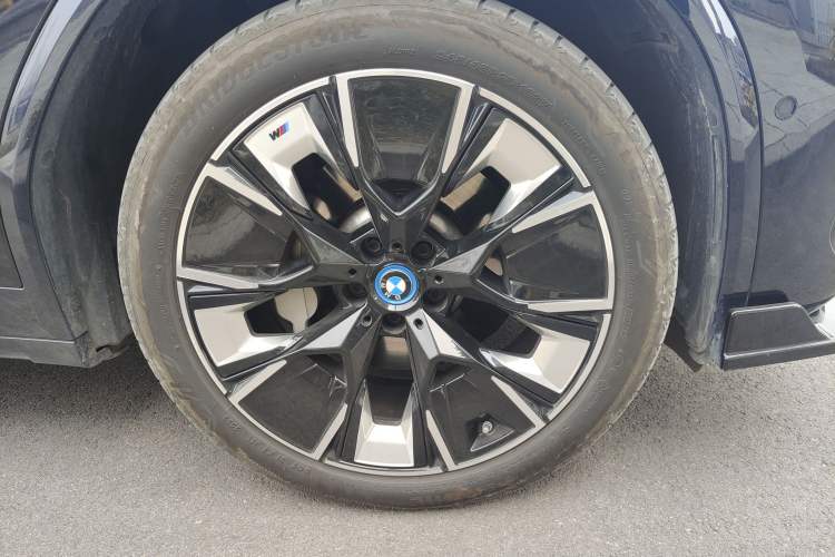Used BMW iX3 2023 Leading Type Right Front Wheel Hub