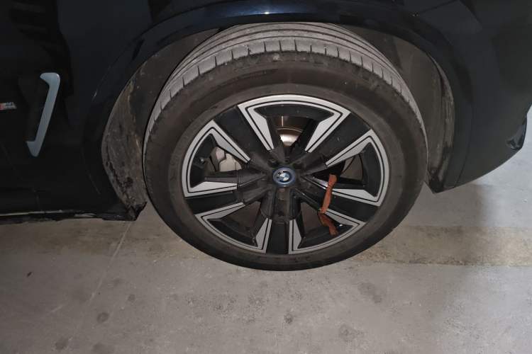 Used BMW iX3 2023 Leading Model Right Front Wheel Hub