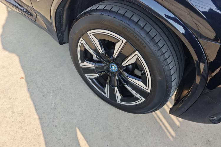 Used BMW iX3 2023 Leading Model Right Front Wheel Hub