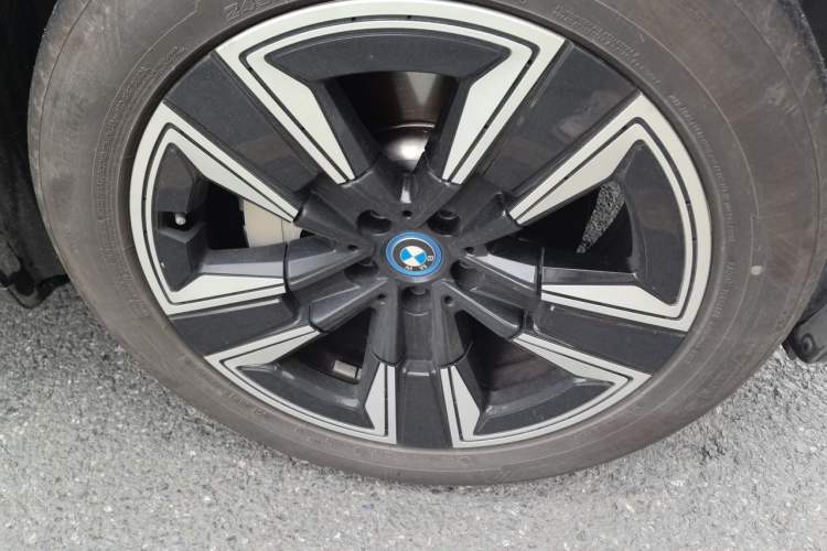Used BMW iX3 2023 Leading Model Right Front Wheel Hub