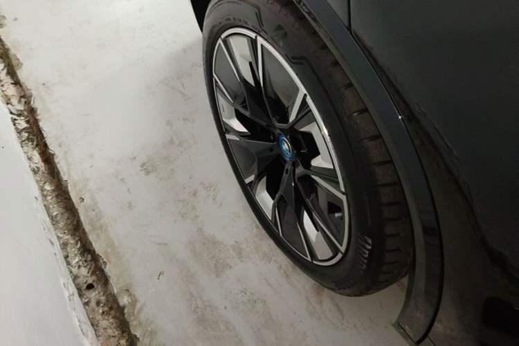 Used BMW iX3 2023 Leading Type Right Rear Wheel Hub