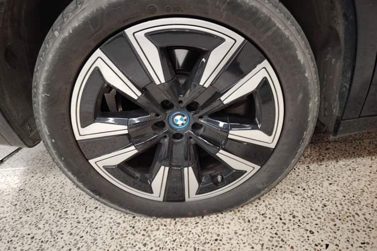 Used BMW iX3 2023 Leading Model Right Rear Wheel Hub