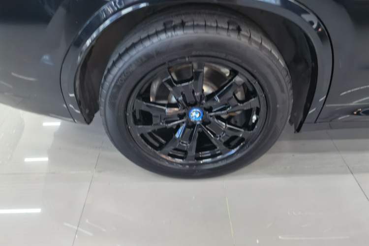 Used BMW iX3 2023 Leading Model Right Rear Wheel Hub