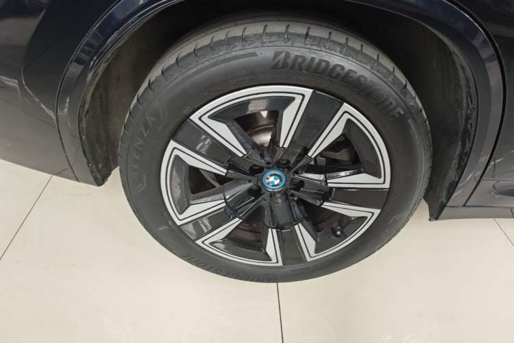 Used BMW iX3 2023 Leading Model Right Rear Wheel Hub