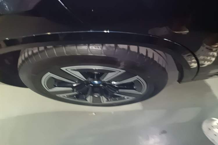 Used BMW iX3 2023 Leading Model Right Rear Wheel Hub