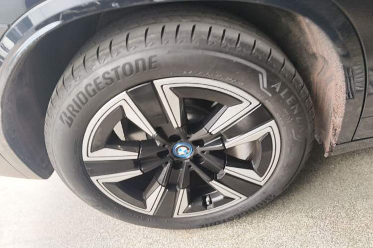 Used BMW iX3 2023 Leading Model Right Rear Wheel Hub
