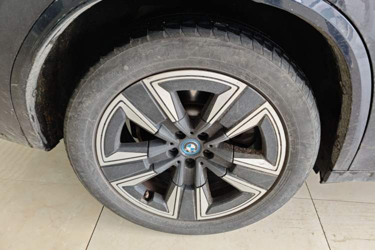 Used BMW iX3 2023 Leading Model Right Rear Wheel Hub