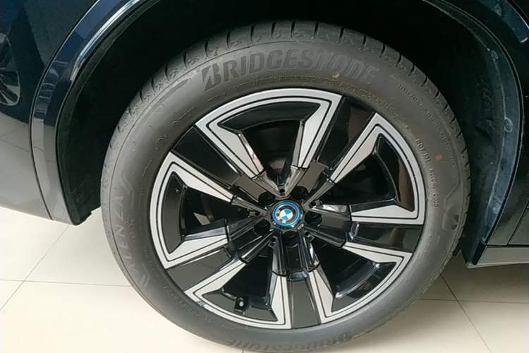 Used BMW iX3 2023 Leading Model Right Rear Wheel Hub