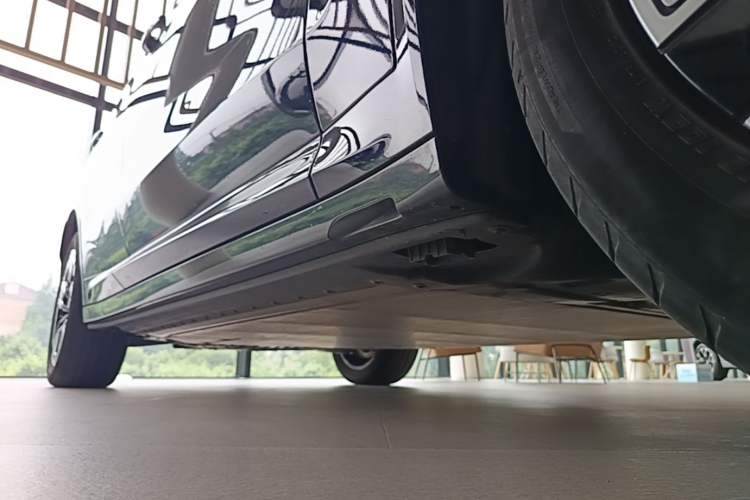 Used BMW iX3 2023 Leading Model Right Side Sill