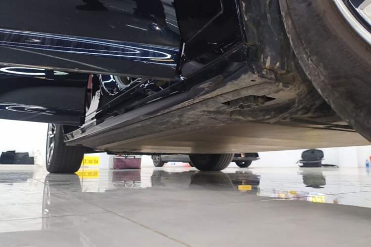 Used BMW iX3 2023 Leading Type Right Side Sill