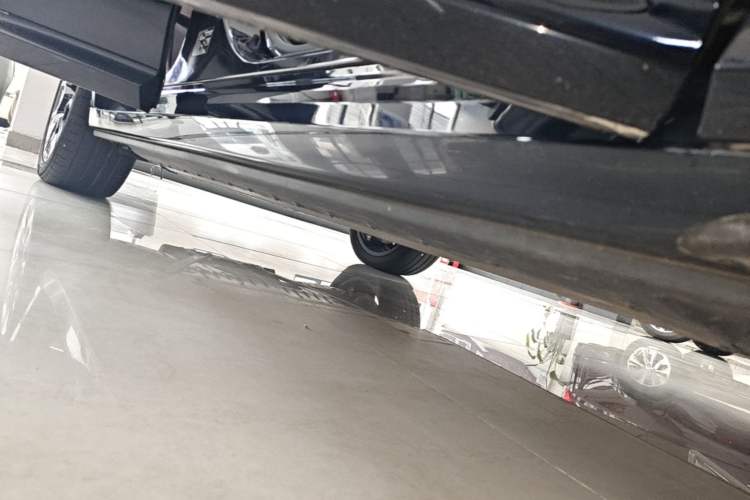 Used BMW iX3 2023 Leading Type Right Side Sill