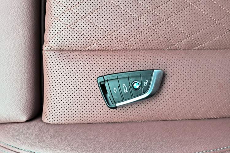 Used BMW iX3 2023 Leading Model Vehicle Key