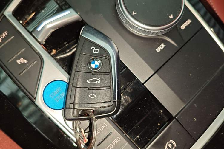 Used BMW iX3 2023 Leading Model Vehicle Key