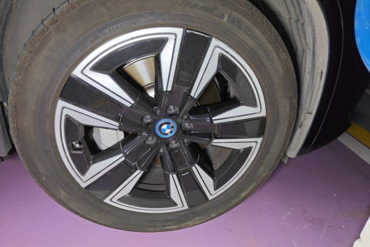 Used BMW iX3 2023 Leading Model Right Front Wheel Hub