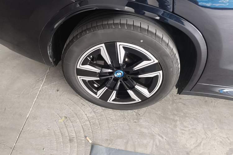 Used BMW iX3 2023 Leading Model Right Rear Wheel Hub
