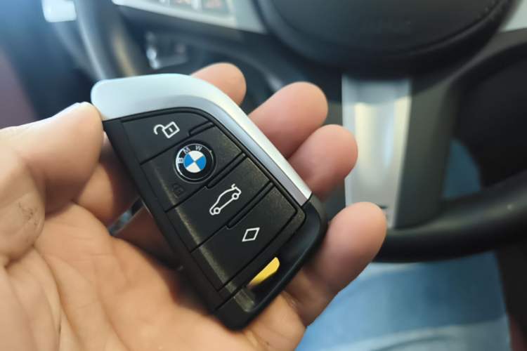 Used BMW iX3 2023 Leading Model Vehicle Key