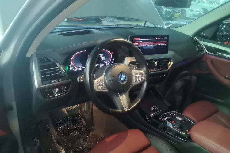 Used BMW iX3 2023 Leading Type Center Console