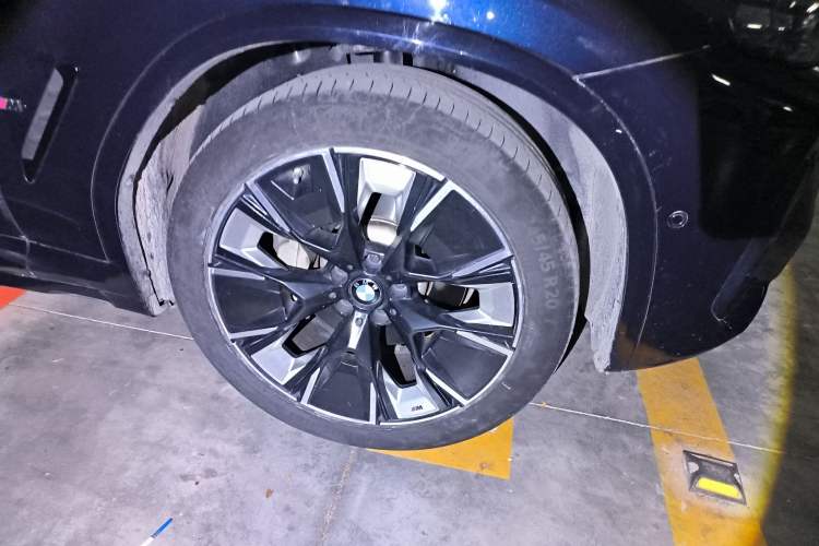 Used BMW iX3 2023 Leading Type Right Front Wheel Hub