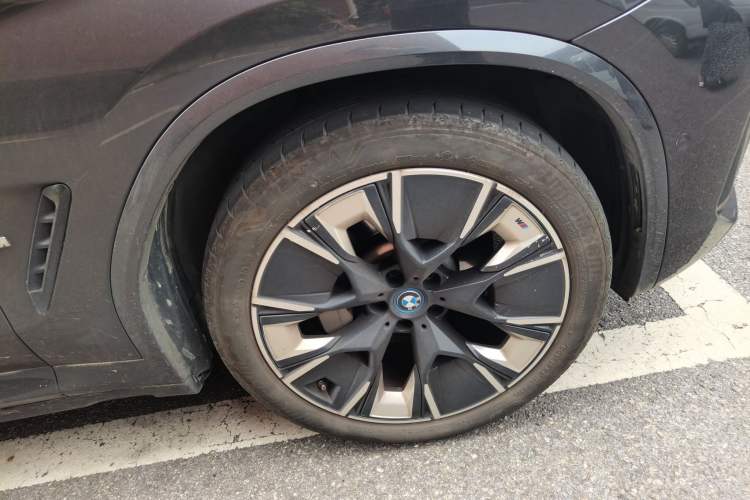 Used BMW iX3 2023 Leading Type Exterior 7