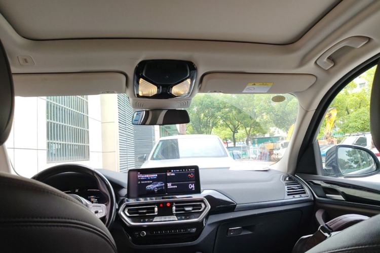 Used BMW iX3 2023 Leading Model Headliner
