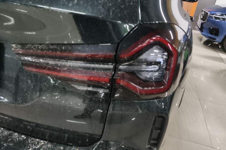 Used BMW iX3 2023 Leading Type Exterior 3