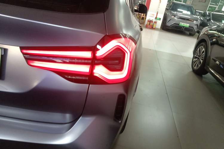 Used BMW iX3 2023 Leading Type Exterior 6