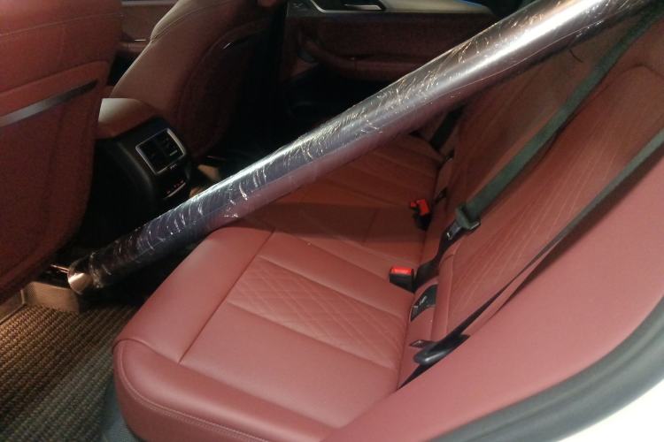 Used BMW iX3 2023 Leading Type Interior 4