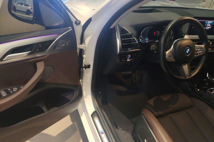 Used BMW iX3 2023 Leading Type Driver Seat