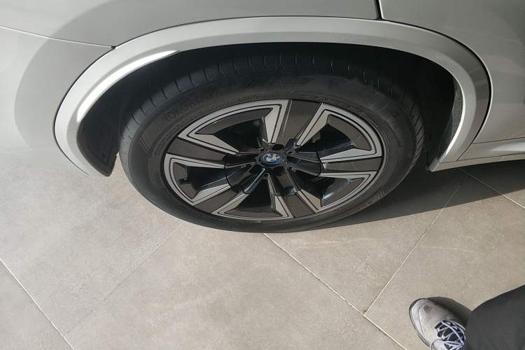 Used BMW iX3 2023 Leading Model Exterior 5
