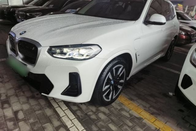 Used BMW iX3 2023 Leading Model