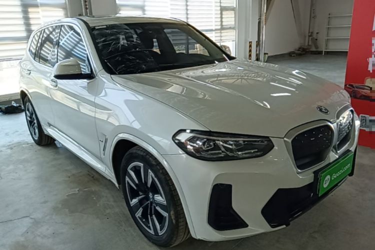 Used BMW iX3 2023 Leading Model Front Right 45 Deg