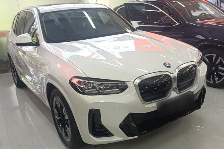 Used BMW iX3 2023 Leading Model Front Right 45 Deg