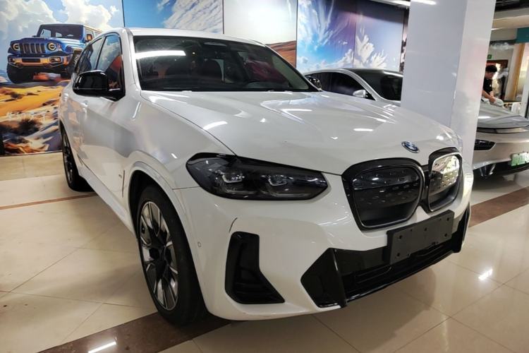 Used BMW iX3 2023 Leading Type Front Right 45 Deg