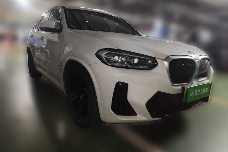 Used BMW iX3 2023 Leading Model Front Right 45 Deg