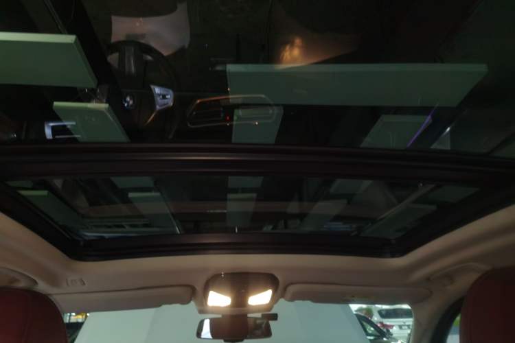 Used BMW iX3 2023 Leading Model Headliner