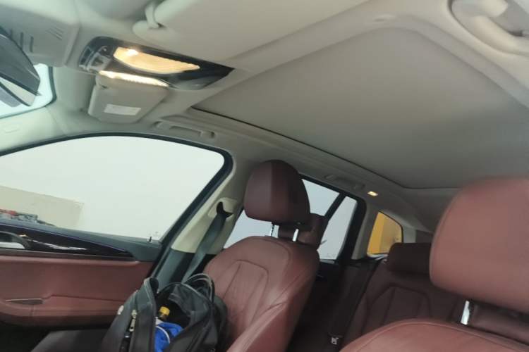 Used BMW iX3 2023 Leading Model Headliner