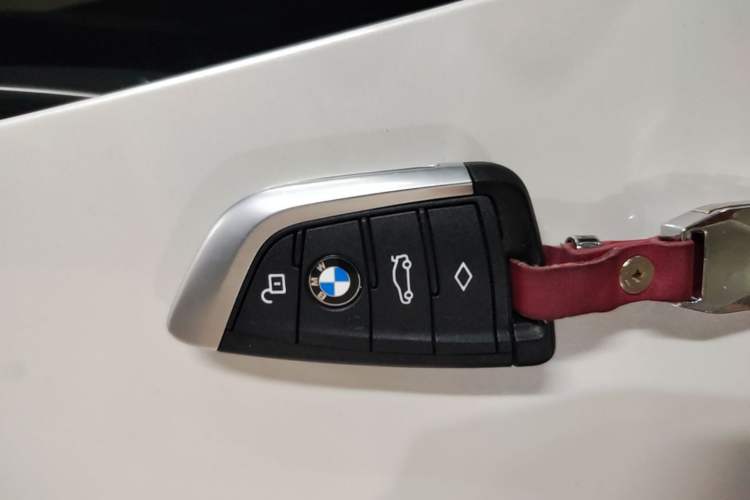 Used BMW iX3 2023 Leading Type Interior 1