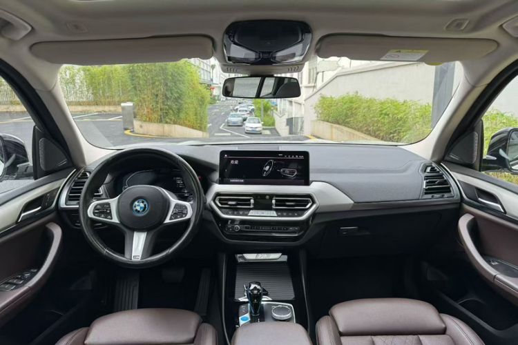 Used BMW iX3 2023 Leading Model Interior 1