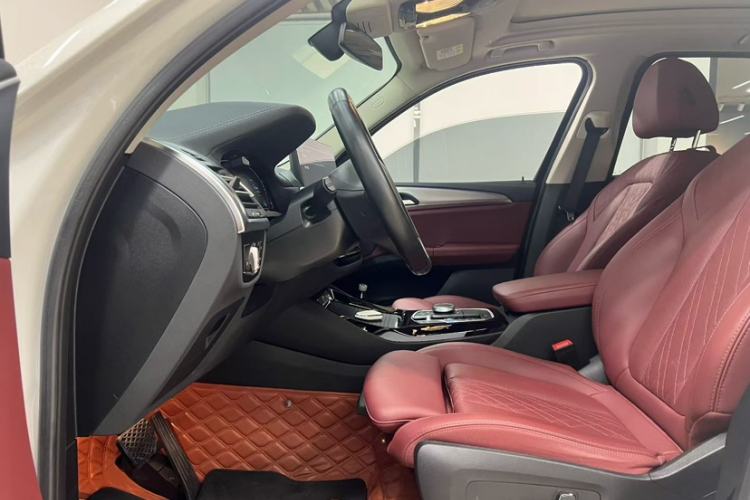 Used BMW iX3 2023 Leading Type Interior 2