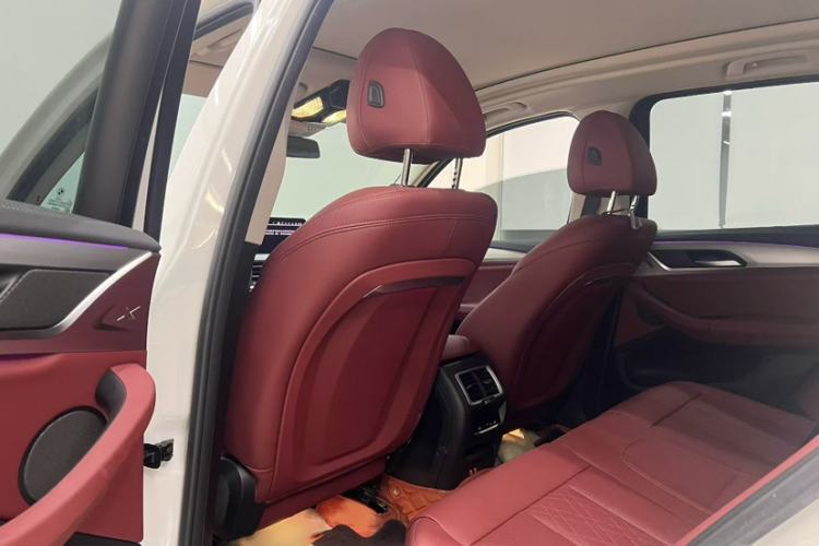 Used BMW iX3 2023 Leading Type Interior 3
