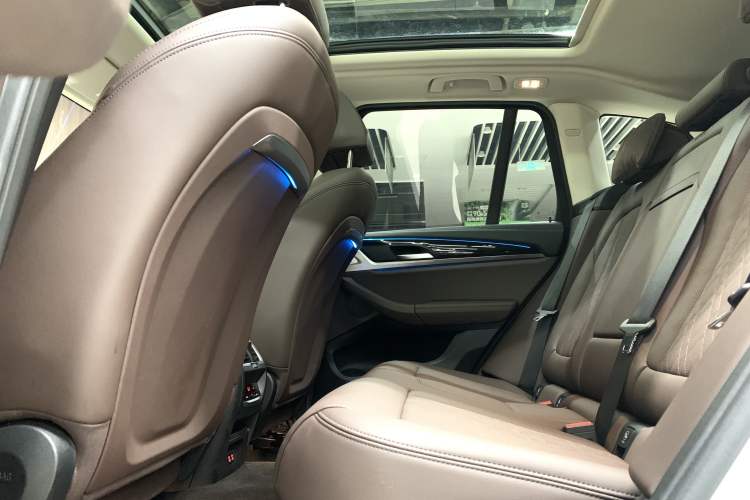 Used BMW iX3 2023 Leading Model Interior 5
