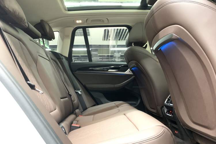 Used BMW iX3 2023 Leading Model Interior 6