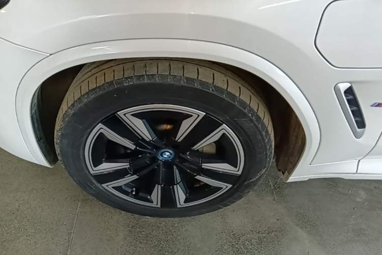 Used BMW iX3 2023 Leading Model Left Front Wheel Hub