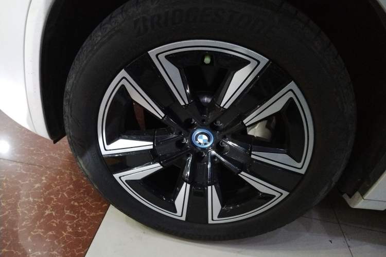 Used BMW iX3 2023 Leading Model Left Front Wheel Hub